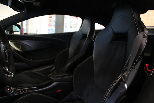 McLaren 570S Coupé 3.8 V8 SSG Schmohl Service | Full Carbon Exterieur-Paket | Liftsystem | Carbon Umbau 600LT | Bowers & Wilkins |