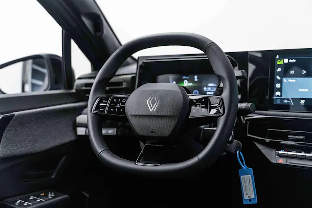 RENAULT RENAULT Clio 1.2 TCe Evolution NEUES MODELL EDC-Automat