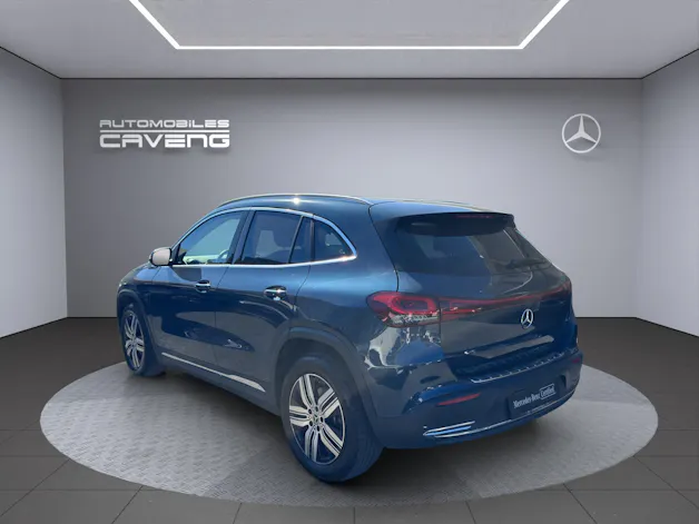 MERCEDES-BENZ EQA 250