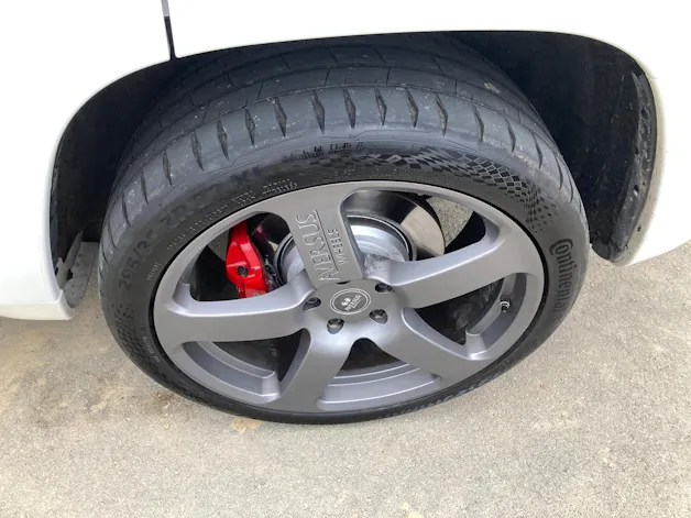 JEEP Grand Cherokee 6.4 V8 HEMI SRT8 Automatic mit Anhängerkupplung