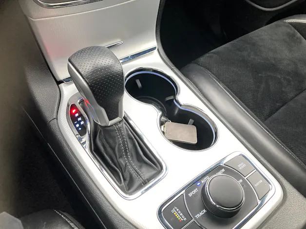 JEEP Grand Cherokee 6.4 V8 HEMI SRT8 Automatic mit Anhängerkupplung