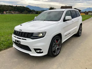 JEEP Grand Cherokee 6.4 V8 HEMI SRT8 Automatic mit Anhängerkupplung