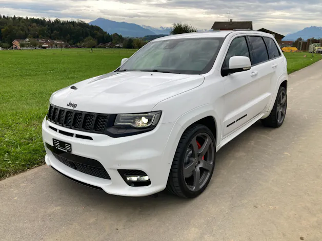 JEEP Grand Cherokee 6.4 V8 HEMI SRT8 Automatic mit Anhängerkupplung