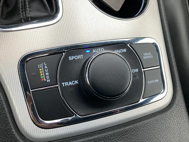 JEEP Grand Cherokee 6.4 V8 HEMI SRT8 Automatic mit Anhängerkupplung