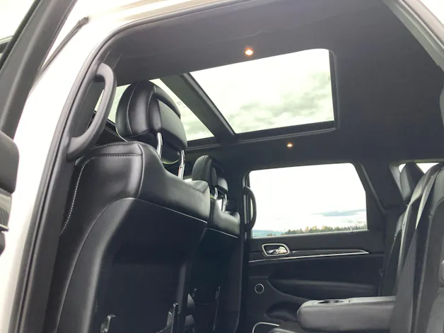 JEEP Grand Cherokee 6.4 V8 HEMI SRT8 Automatic mit Anhängerkupplung