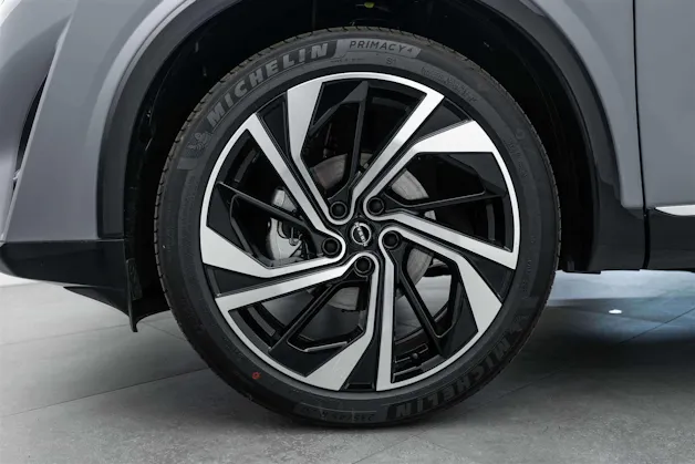 NISSAN NISSAN Qashqai 1.3 DIG-T MHEV Tekna+ 4x4 Xtronic-Automat