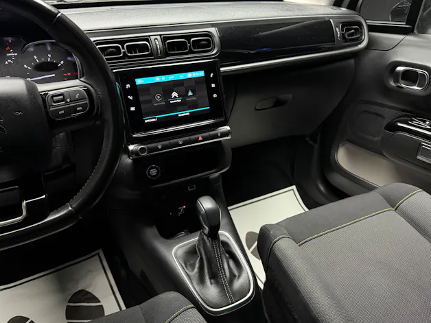CITROEN C3 1.2i PureTech Shine EAT6 • Herstellergarantie