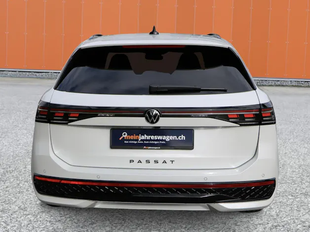 VW Passat Variant 2.0 TSI evo4 R-Line 4 Motion DSG