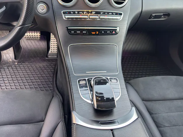 MERCEDES-BENZ C 200 Swiss Star AMG Line 4M 9G-Tronic