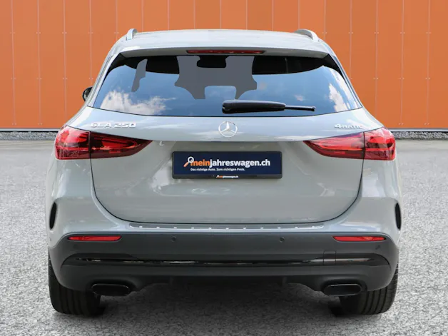 MERCEDES-BENZ GLA 250 4Matic 8G-DCT AMG-Line Edition Pack
