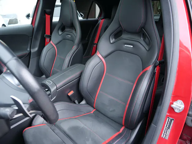 MERCEDES-BENZ A 35 AMG 4Matic Speedshift
