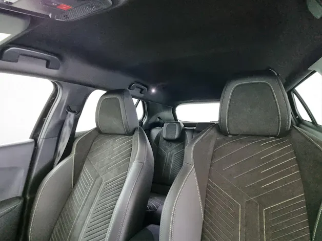 PEUGEOT 2008 54kWh e-GT