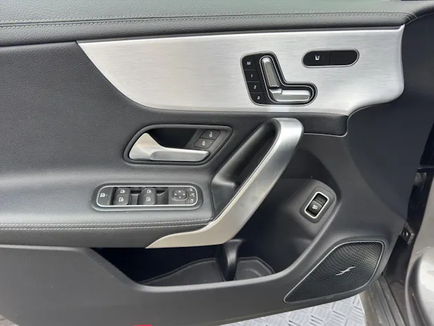 MERCEDES-BENZ CLA Shooting Brake 35 AMG 4Matic 7G-DCT