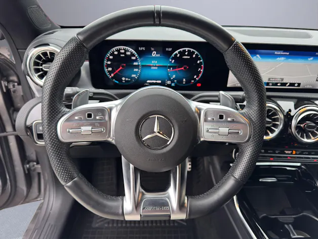 MERCEDES-BENZ CLA Shooting Brake 35 AMG 4Matic 7G-DCT
