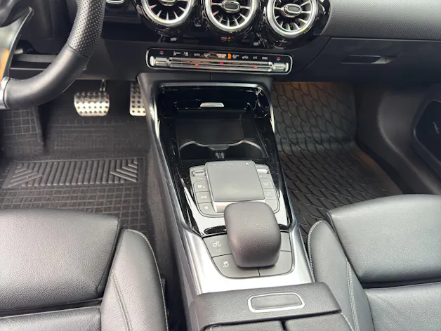MERCEDES-BENZ CLA Shooting Brake 35 AMG 4Matic 7G-DCT