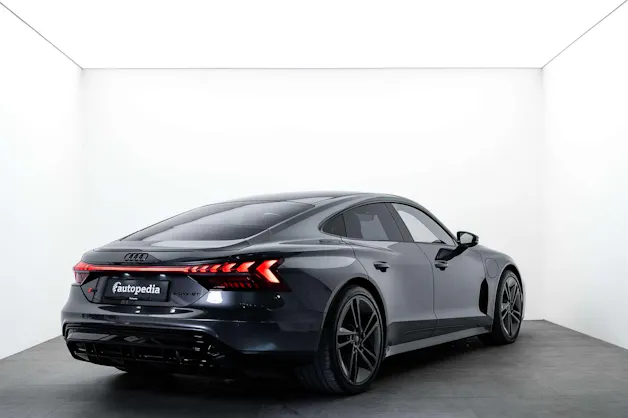 AUDI Audi RS e-tron GT