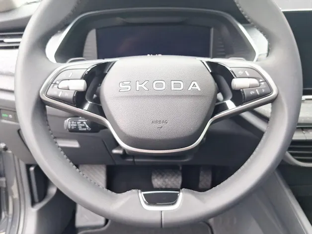 SKODA Octavia Combi 2.0 TSI DSG Selection 4x4