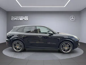 PORSCHE Cayenne E-Hybrid