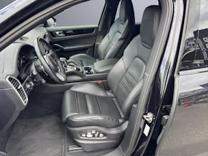 PORSCHE Cayenne E-Hybrid
