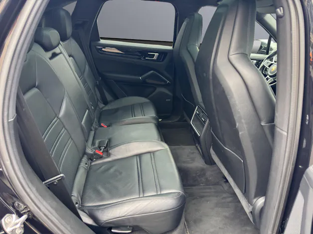 PORSCHE Cayenne E-Hybrid