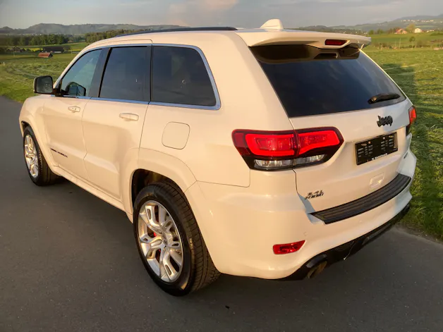 JEEP Grand Cherokee 6.4 V8 HEMI SRT8 Automatic