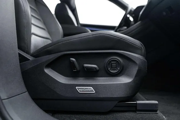VW Touareg 3.0 TDI R Line Innovision 286PS