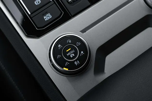 VW Touareg 3.0 TDI R Line Innovision 286PS