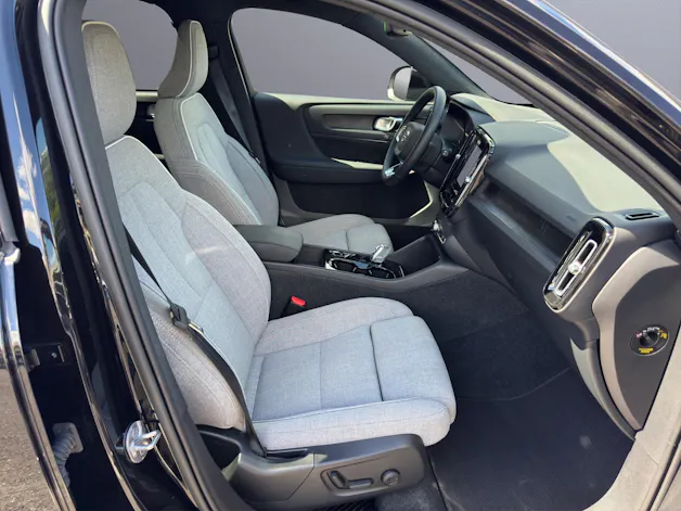 VOLVO XC40 T5 PHEV Ultimate Dark DCT