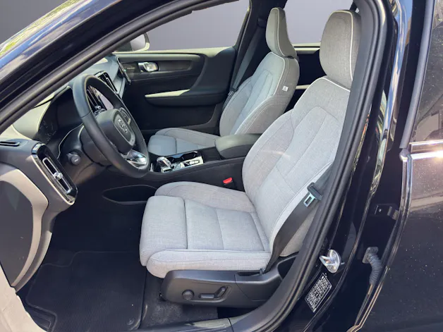 VOLVO XC40 T5 PHEV Ultimate Dark DCT