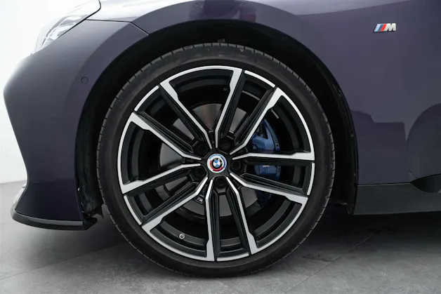BMW BMW M240i xDrive Steptronic CH-Fahrzeug! Thundernight Metallic!