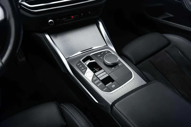 BMW BMW M240i xDrive Steptronic CH-Fahrzeug! Thundernight Metallic!