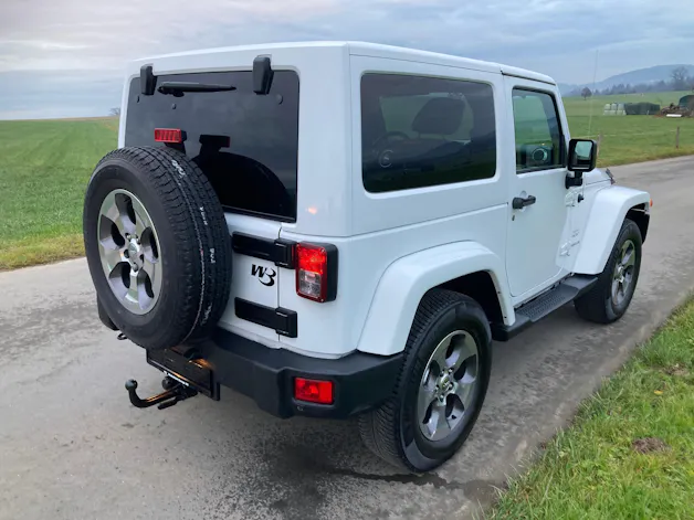JEEP Wrangler 2.8 CRD Sahara Automatic hardtop mit Anhängerkupplung 2`800 KG