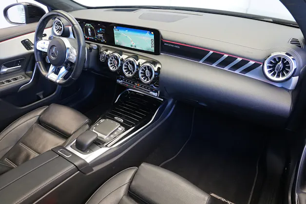 MERCEDES-BENZ A 35 AMG 4Matic 306PS Neupreis über Fr. 80`000.--
