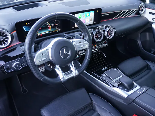 MERCEDES-BENZ A 35 AMG 4Matic 306PS Neupreis über Fr. 80`000.--