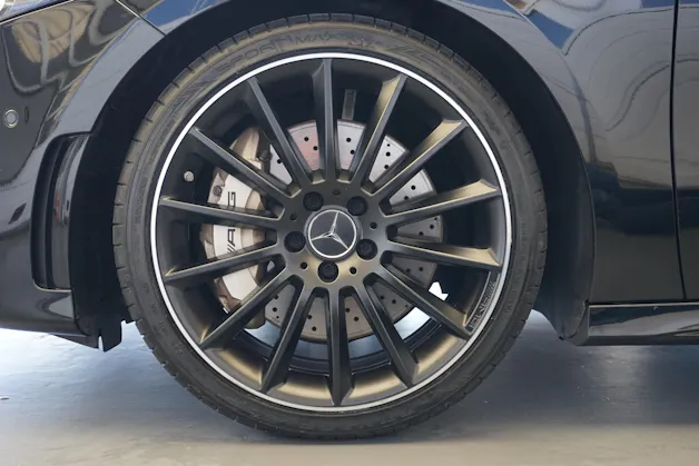 MERCEDES-BENZ A 35 AMG 4Matic 306PS Neupreis über Fr. 80`000.--
