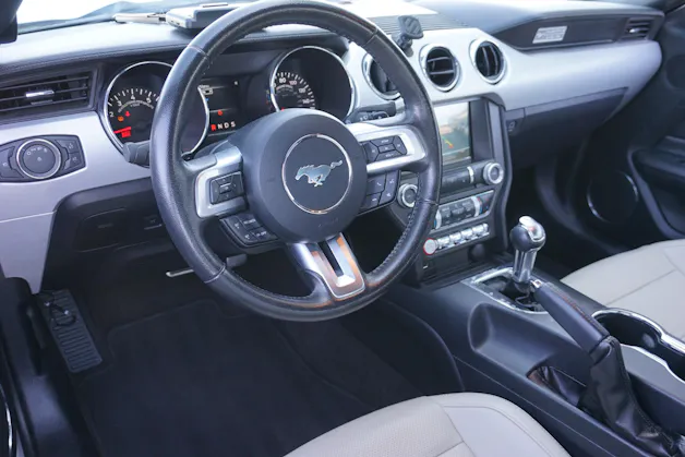 FORD Mustang Convertible 2.3 T 317 PS Automat