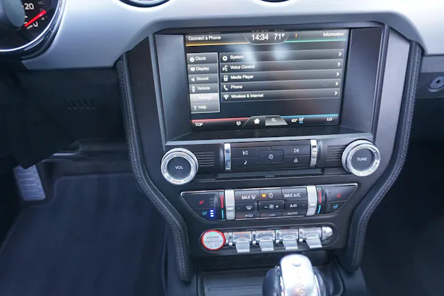 FORD Mustang Convertible 2.3 T 317 PS Automat