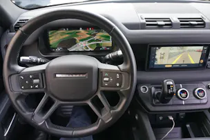 Land Rover Defender 90 I6 250 X-D SE 250PS 4x4