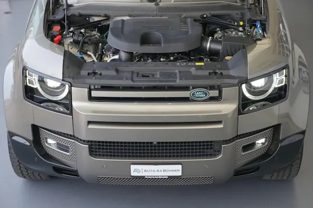 Land Rover Defender 90 I6 250 X-D SE 250PS 4x4