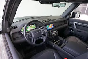 Land Rover Defender 90 I6 250 X-D SE 250PS 4x4