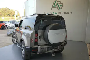 Land Rover Defender 90 I6 250 X-D SE 250PS 4x4