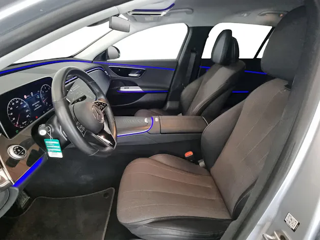 MERCEDES-BENZ E 220d SW Avantgarde Sport getönte Scheiben