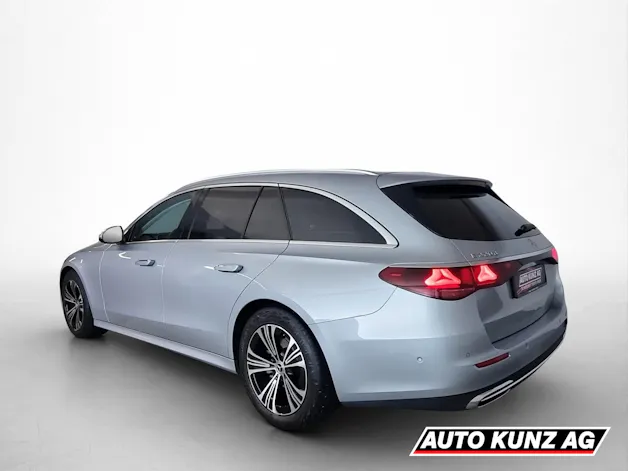MERCEDES-BENZ E 220d SW Avantgarde Sport getönte Scheiben