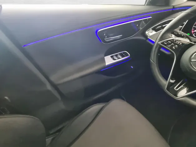 MERCEDES-BENZ E 220d SW Avantgarde Sport getönte Scheiben