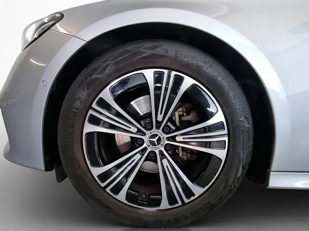 MERCEDES-BENZ E 220d SW Avantgarde Sport getönte Scheiben