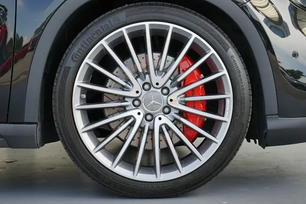 MERCEDES-BENZ GLA 45 AMG 4Matic 381PS