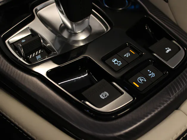 Jaguar F-Type Convrtible 5.0 V8 R-Dynamic AWD Automatik Werksgarantie & Gratis-Service | Perf. Sitze | Pixel LED-Scheinwerfer |