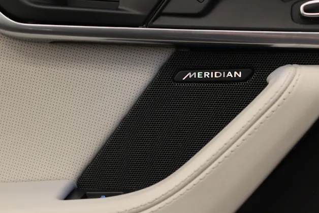 Jaguar F-Type Convrtible 5.0 V8 R-Dynamic AWD Automatik Werksgarantie & Gratis-Service | Perf. Sitze | Pixel LED-Scheinwerfer |