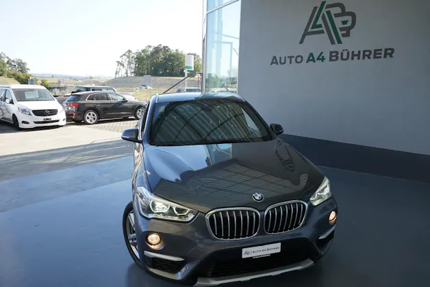 BMW X1 xDrive 20d x Line mit Abstandsregeltempomat