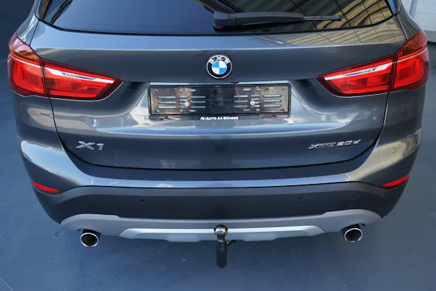 BMW X1 xDrive 20d x Line mit Abstandsregeltempomat